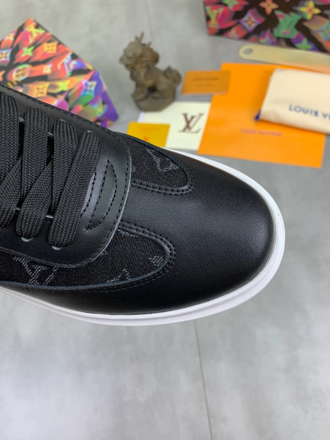 Men's men's shoes💰P520💰[New model]🆘High quality cowhide [Louis Vuitton]LV official website latest model🎁casual and fashionable men's shoes👟hot style💥simple and elegant style, exclusive for trendy men. Unique official website latest brand elements👑original decoration, fashionable and generous, the fabric is made of original denim➕comfortable and breathable mesh lining➕cow leather feet ✅The official website specifies wear-resistant casual outsole, the classic model is taken in real life🎬Color: 5⃣️colors available😍Number of codes: 38-44 Full set of packaging